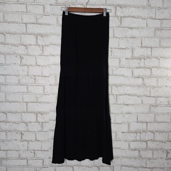 Forever 21 black maxi skirt - Picture 1 of 14